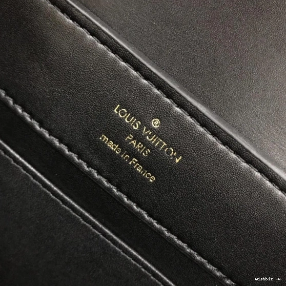 WIS LOUIS MINI CAPUCINES VUITTON 1014
